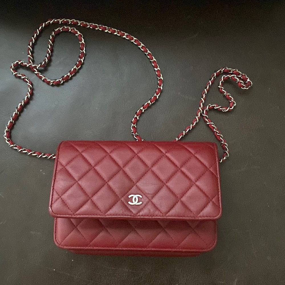 Chanel Wallet on Chain